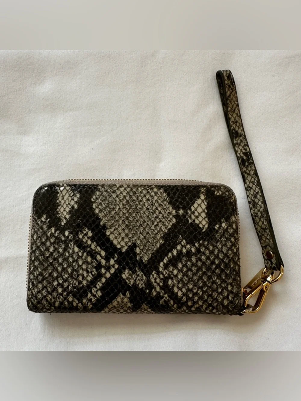 Michael Kors Jet Set Travel Continental Gray Tan Snake Embossed Wristlet Wallet